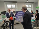 Minister Niedzielski w ANS Piła. Przekazał czek na 3 mln złotych 