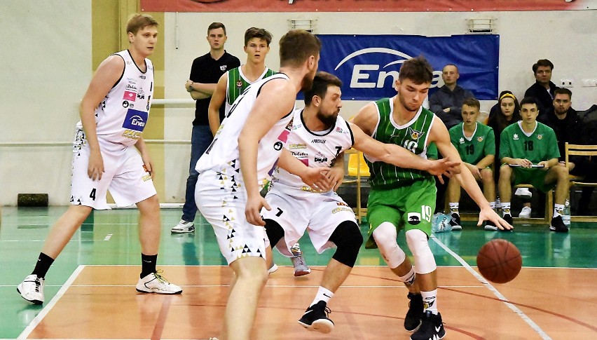 Koszykówka. Niepokonany w III lidze Enea Basket Piła wygrał z Rawią Rawicz. Zobaczcie zdjęcia