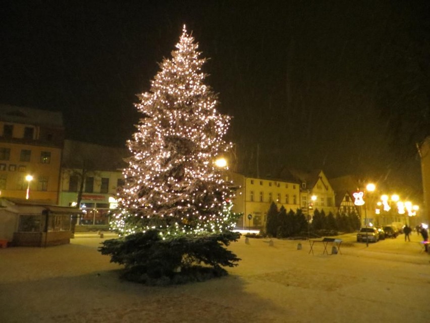 Złotów: Mikołajki 2012. Kolędowanie na Placu Paderewskiego [FOTO]