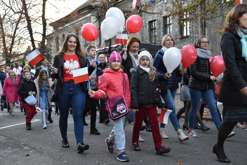 Chrzanów. Tłumy na marszu niepodległości [ZDJĘCIA]