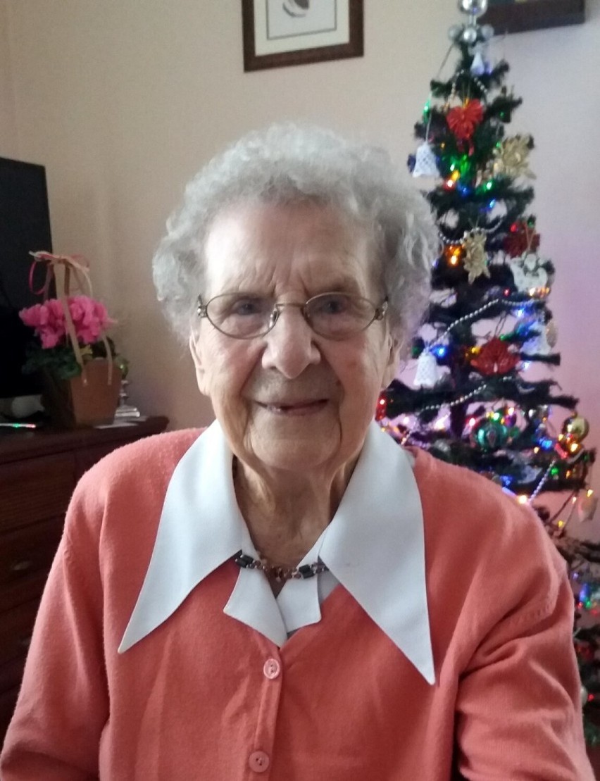 Gmina Kiszkowo. Najstarsza kiszkowianka skończyła 101 lat! Pani Mieczysława piękny jubileusz obchodziła w Wełnicy [FOTO]