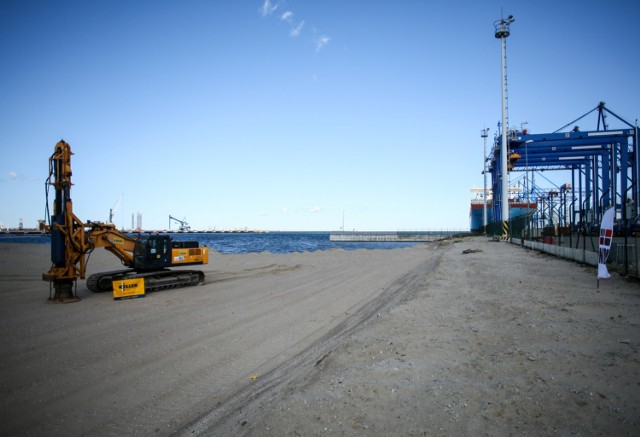 Dziesięć hektarów plaży na Stogach zostanie przekazanych na rozwój terminala DCT?