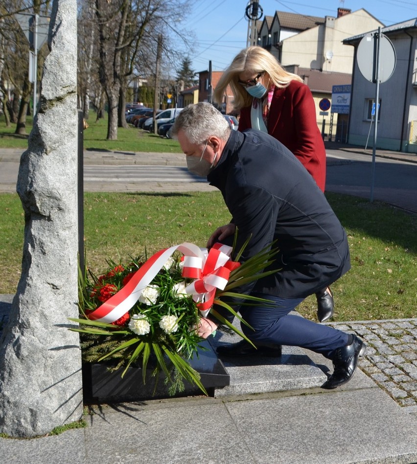 W Błaszkach oddano hołd ofiarom mordu w Katyniu i katastrofy w Smoleńsku (zdjęcia)