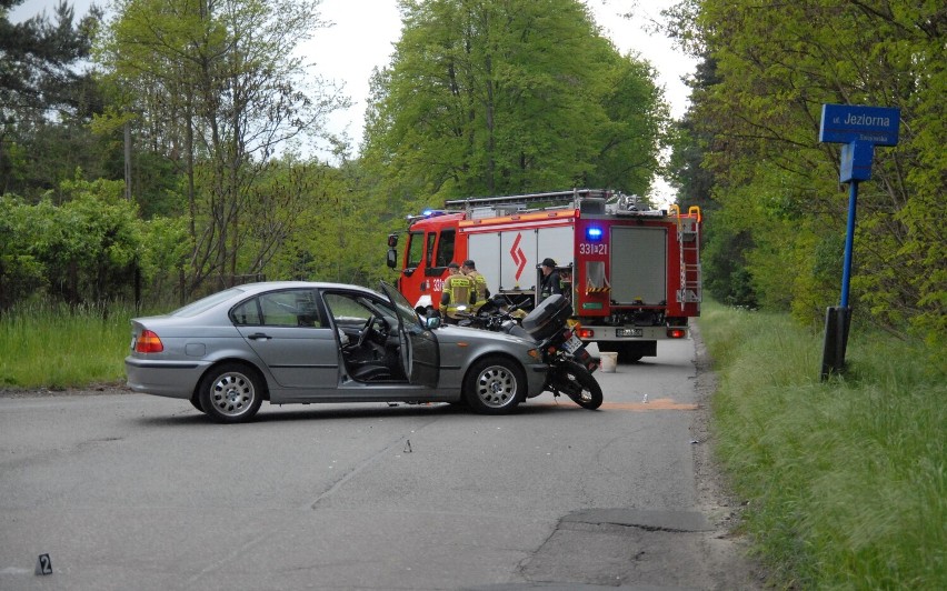 Wypadek na skrzyżowaniu ul. Wierzejskiej z Jeziorną w Piotrkowie. Ranny motocyklista - ZDJĘCIA