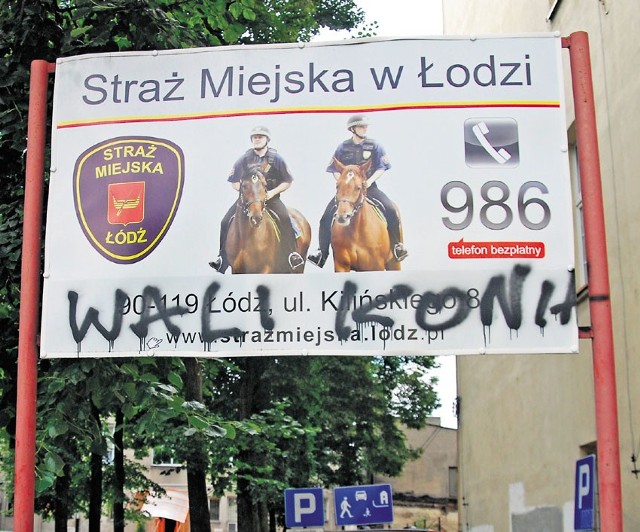 Upstrzony wulgarnym napisem banner został wymieniony