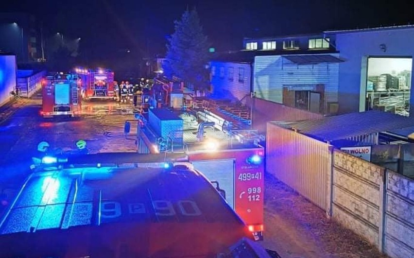 Pożar w zakładzie produkującym świece w Krotoszynie [ZDJĘCIA]