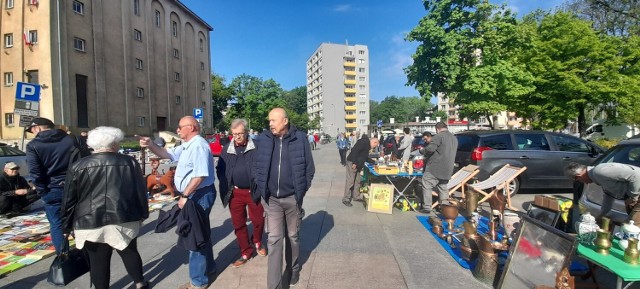 Dużo ludzi w sobotę, 14 maja odwiedziło giełdę kolekcjonerską w Wojewódzkim Domu Kultury w Kielcach.