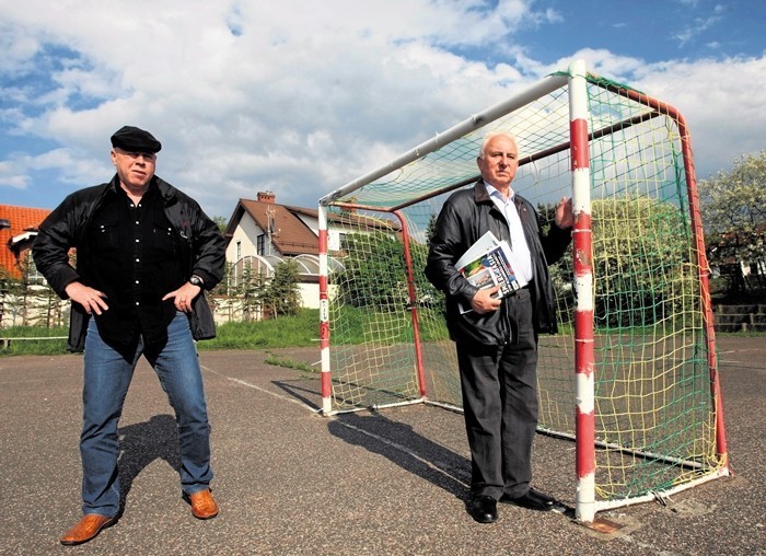 Rodzice bronią szkolnego boiska. Nie chcą zmian przy Szkole Podstawowej nr 23 w Gdyni ZDJĘCIA