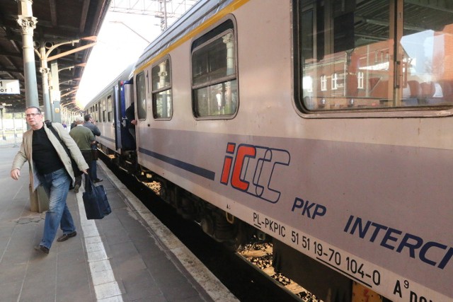 Urząd Transportu Kolejowego w ostatnim czasie stwierdził nieprawidłowości m.in. w pociągach PKP Intercity relacji Katowice - Łódź Kaliska