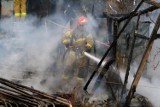Pożar drewnianego domu w Chełmie. Jedna osoba nie żyje 