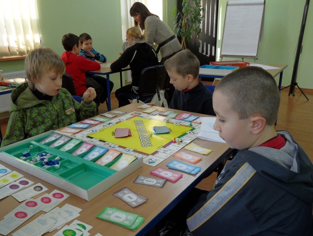 W  Poradni Dominik, Szymon i Dawid "ruszali głowami" grając w Eurobiznes