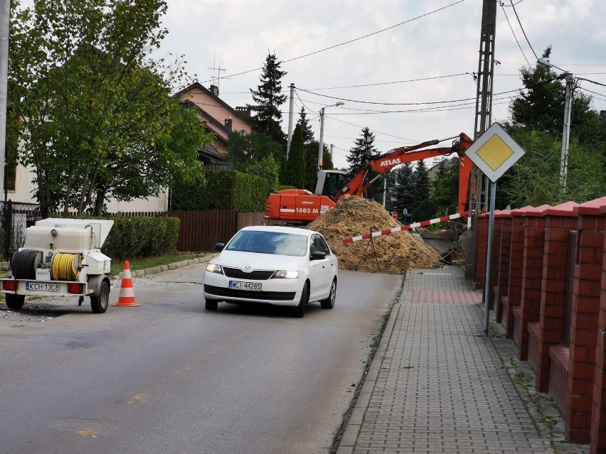 Trwa wymiana sieci wodociągowej i kanalizacyjnej na ul. Chechlanej