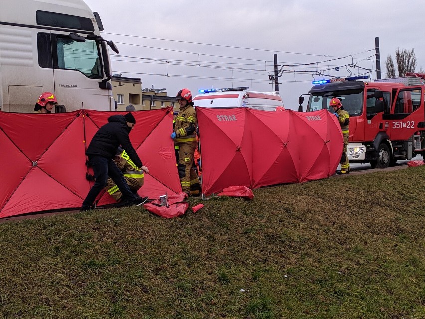 Częstochowa. Wypadek na alei Pokoju. Potrącono pieszego....