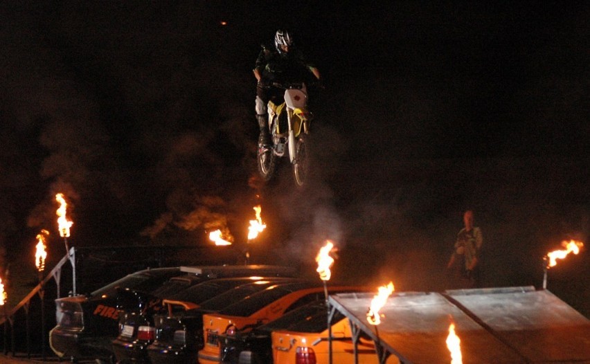 Extreme Stunt Festival: Flott Cascaders Team na stadionie Wandy [ZDJĘCIA]