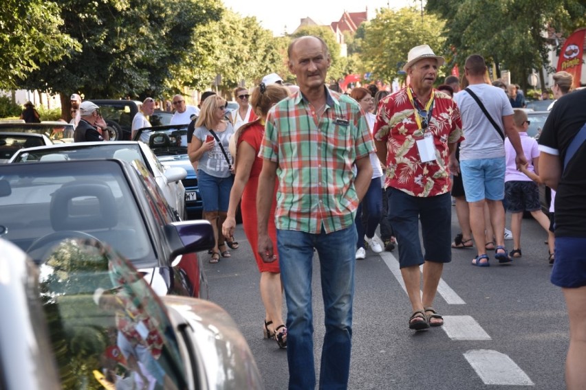 Festiwal Cabrioletów w Wągrowcu trwa. Zobaczcie kolejne zdjęcia 