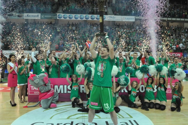 2 czerwca 2013 roku – data ta na zawsze zostawiła bardzo mocny ślad w historii zielonogórskiej koszykówki. Tego dnia po raz pierwszy drużyna z Zielonej Góry sięgnęła po tytuł mistrza Polski.