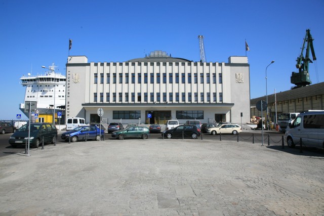 Dworzec Morski w Gdyni ma odnowioną elewację