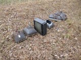 Śmieci w Wielkopolskim Parku Narodowym. Kto wyrzucił zużyte kineskopy? [ZDJĘCIA]