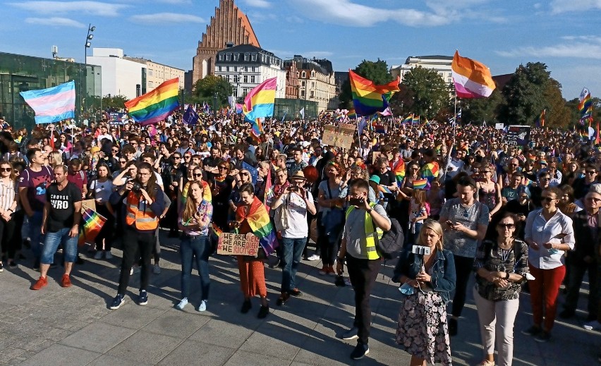 Marsz Równości we Wrocławiu odbył się 2 października 2021....