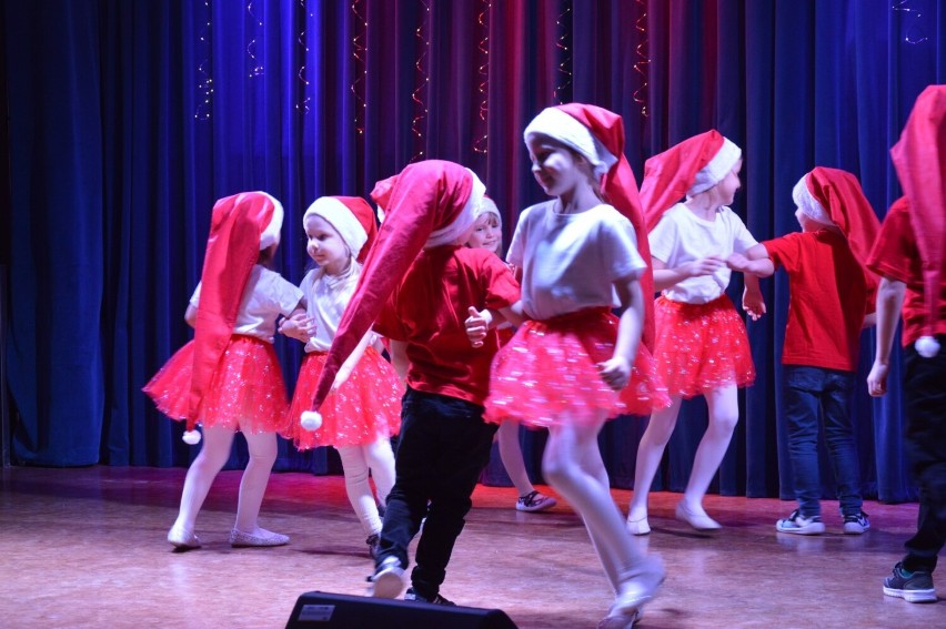 Świąteczny koncert dzieci „Świeć gwiazdeczko świeć…” w...