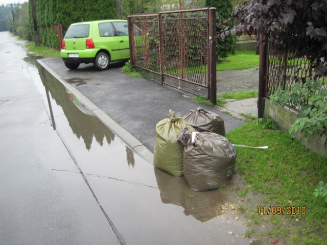 tak zrobiono kanalizację przy moim domu