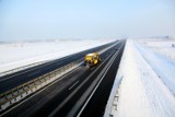 Zima nie zaskoczy drogowców? Pracownicy Autostrady Eksploatacji w pełnej gotowości. Przygotowano solarki, będą dodatkowe dyżury