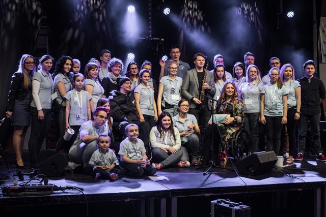 Występami Arki Noego, Moniki Kuszyńskiej oraz zespołu Milano zakończyło się świętowanie Światowego Dnia Świadomości Autyzmu