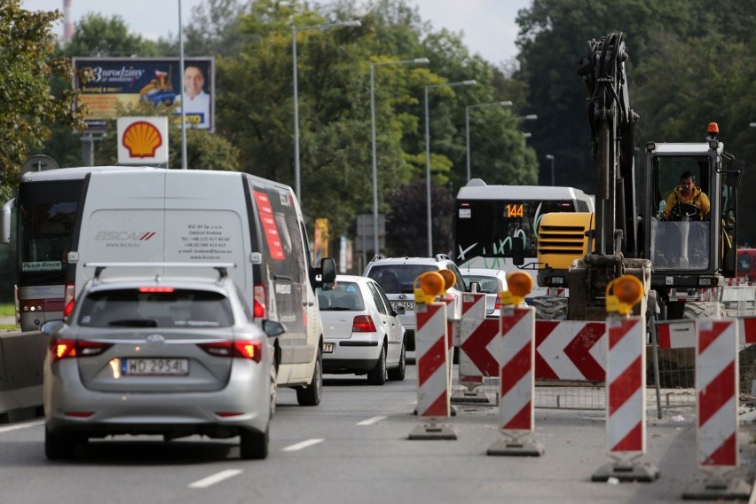 Nadchodzi fala remontów. W każdej dzielnicy Krakowa!