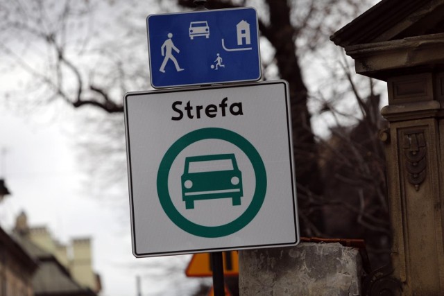 W sobotę (12 lutego) Stowarzyszenie "1.Kraków" zorganizowało internetową debatę dotyczącą planów wprowadzenia w Krakowie Strefy Czystego Transportu, do której będą mogły wjeżdżać samochody spełniające odpowiednie normy spalin.