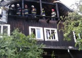 Pożar w Kielcach. Spłonął budynek mieszkalny [ZDJĘCIA]