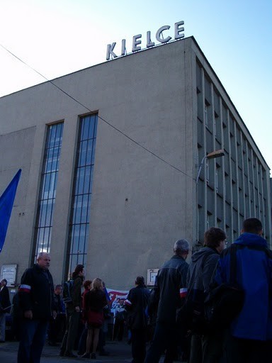 Kielce. Manifestacja kolejarzy z regionu świętokrzyskiego