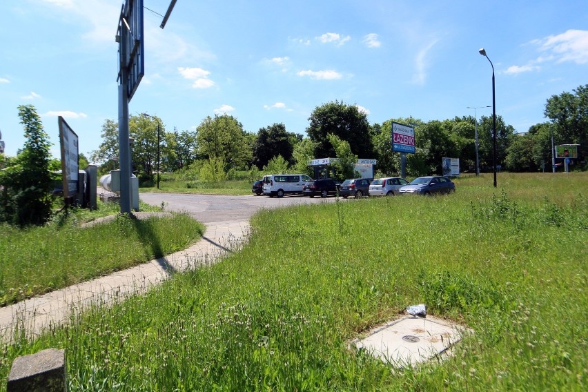 Lublin: Kolejne bloki na Czechowie? Miasto mówi „tak” budowie mieszkań w sąsiedztwie hipermarketu Auchan