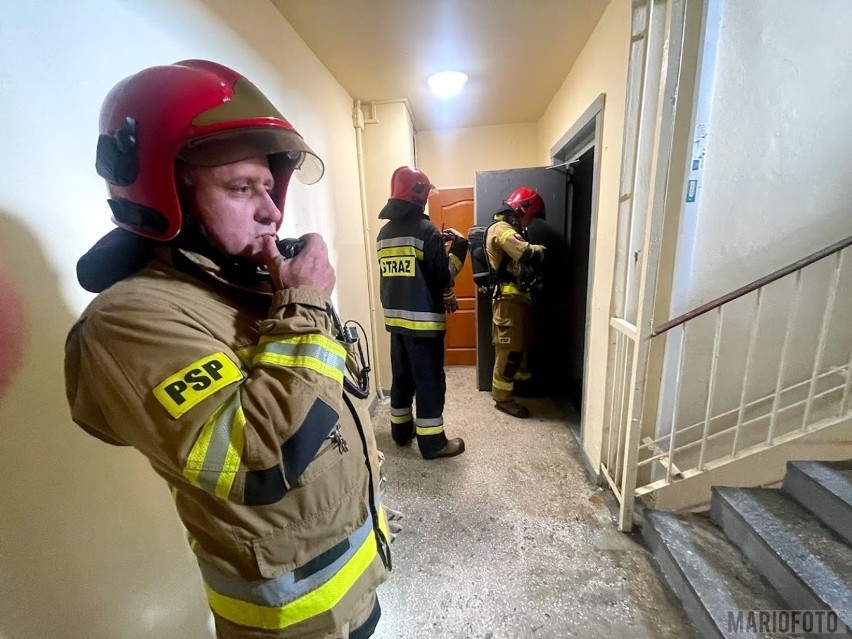 Opole. Pożar w szybie windy budynku przy ul. Waryńskiego [ZDJĘCIA]