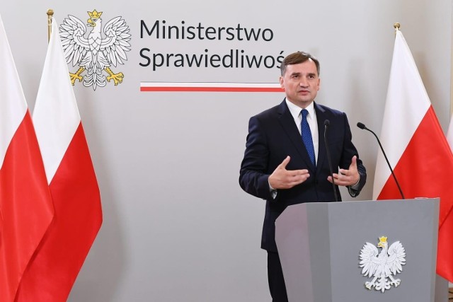- Przeprowadzamy zmiany, które poprawiają bezpieczeństwo przede wszystkim polskich kobiet i dzieci – podkreśla Zbigniew Ziobro, Minister Sprawiedliwości.