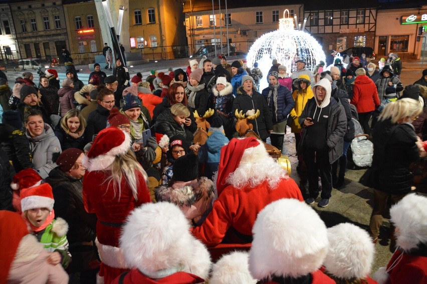 Spotkanie ze Świętym Mikołajem na sępoleńskim rynku