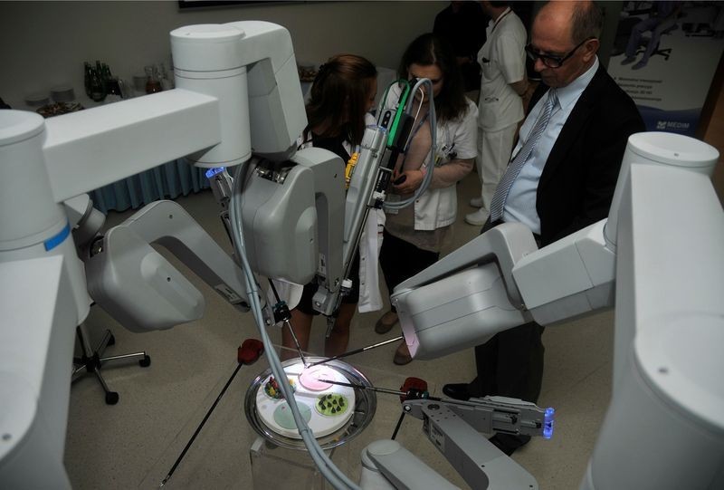 Robot medyczny da Vinci w Uniwersyteckim Centrum Klinicznym w Gdańsku [ZDJĘCIA + FILM]