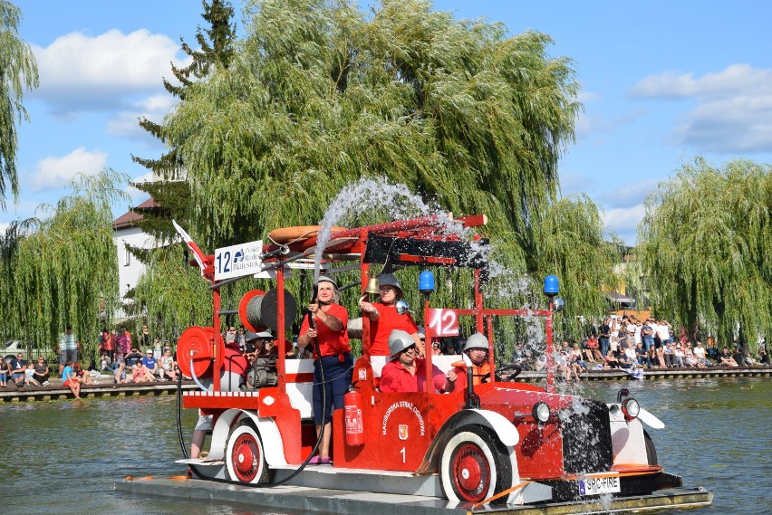 Mistrzostwa Polski w Pływaniu na Byle Czym w Augustowie 2019. Zobaczcie, kto zwyciężył? [ZDJĘCIA]