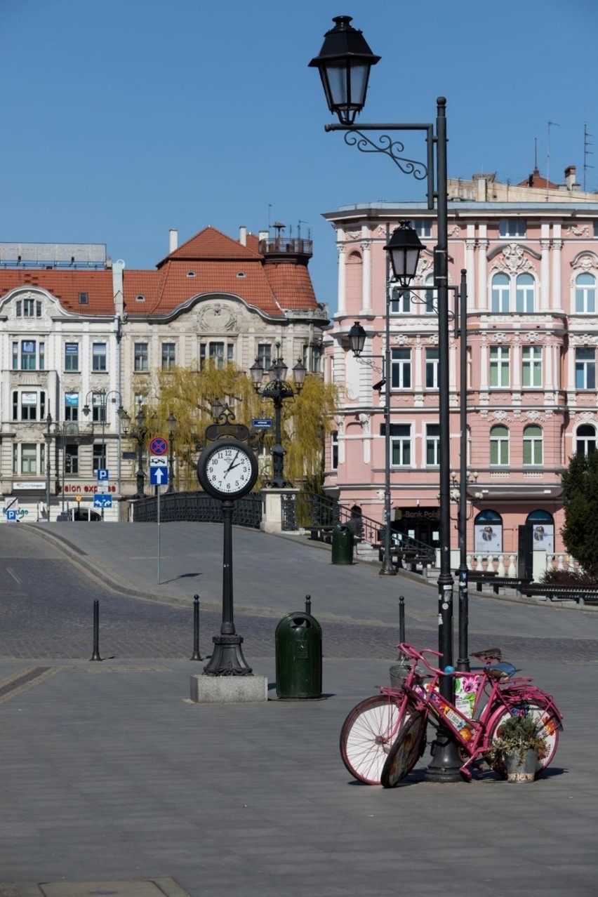 Praktycznie od marca - już około miesiąc - w całej Polsce...