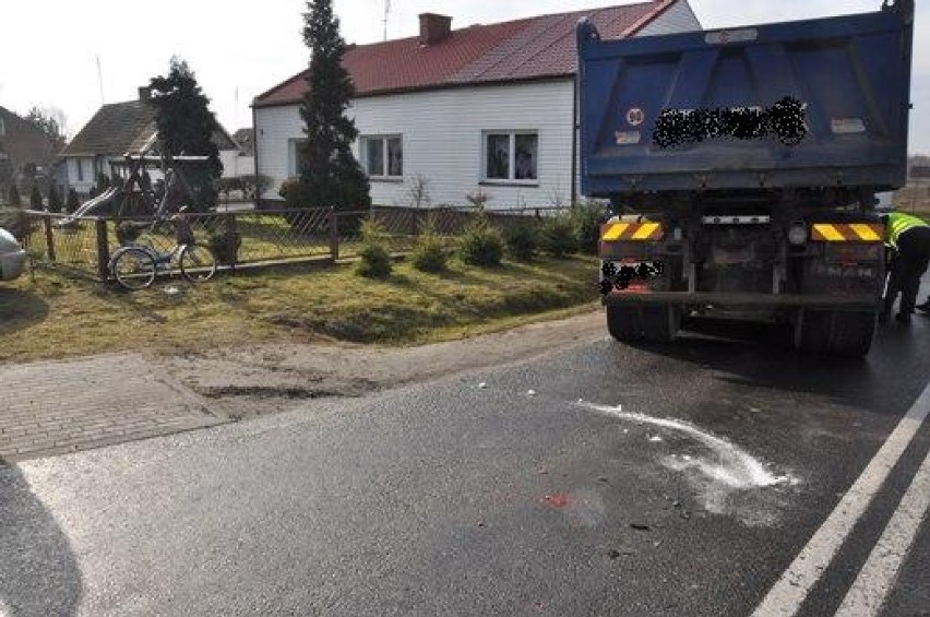 Wypadek w Kole: Ciężarówka śmiertelnie potrąciła rowerzystę