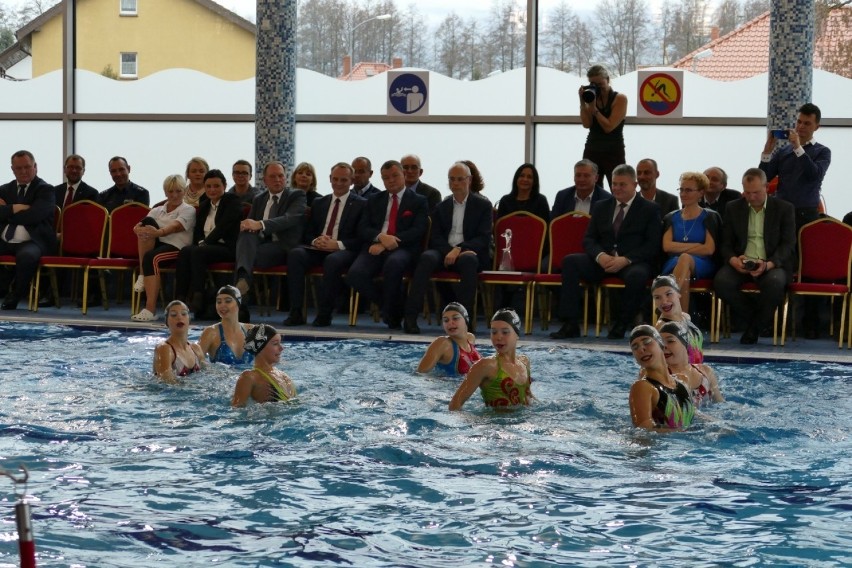 W gminie pod Wrocławiem otworzyli basen [ZDJĘCIA]
