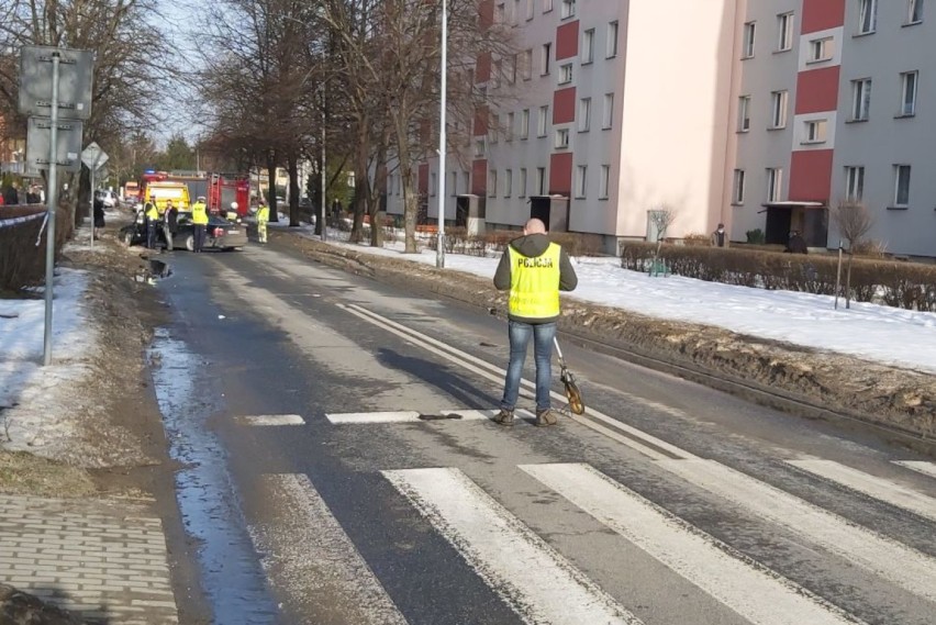 Śmiertelny wypadek na przejściu dla pieszych w Krośnie. Zarzuty i areszt dla 25-latka, który potrącił pieszego