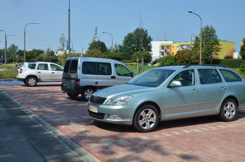 29 nowych miejsc parkingowych powstało przy ul. Bałkańskiej...