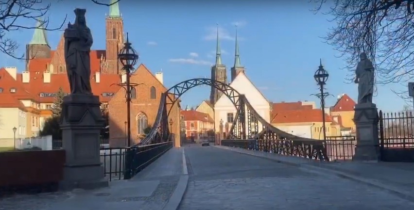 Koronawirus we Wrocławiu. Opustoszałe miasto robi wrażenie! [FILM, ZDJĘCIA]