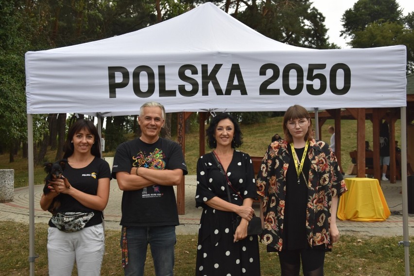 Działacze Ruchu Polska 2050 dopytywali śremian o ich...