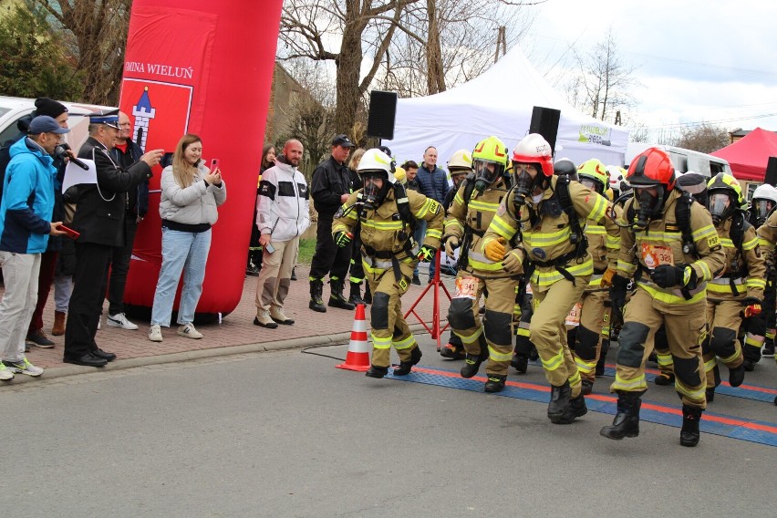 Drugi Bieg Strażaka w Dąbrowie za nami. Rywalizowało prawie 300 biegaczy ZDJĘCIA