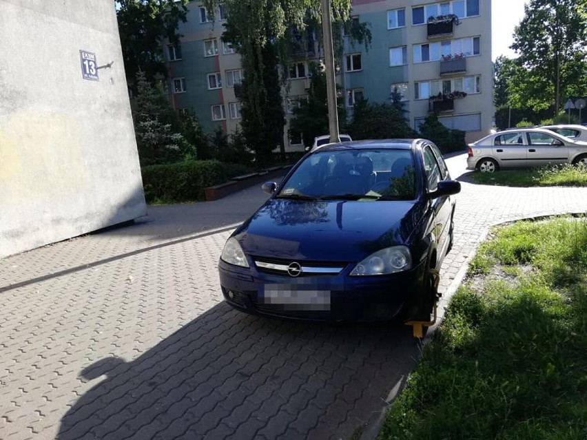 Nieprawidłowe parkowanie w Inowrocławiu. Zobaczcie zdjęcia...