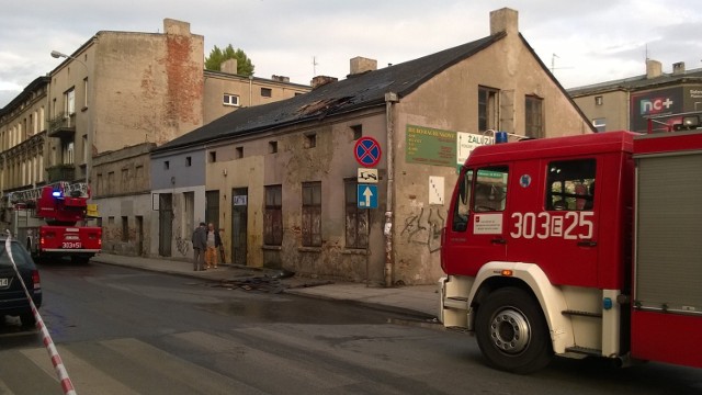 Wypadek strażaka podczas gaszenia pożaru na Kilińskiego w Łodzi