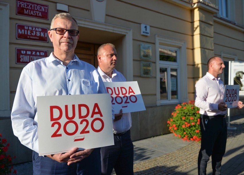 Wiec poparcia dla Andrzeja Dudy na rynku w Przemyślu [ZDJĘCIA]