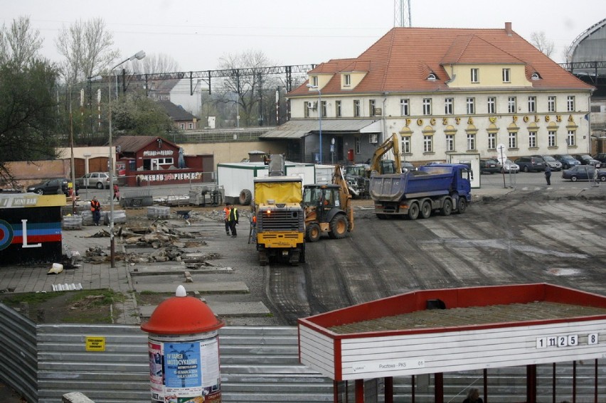 Dworzec PKS Legnica - ruszyły prace (ZDJĘCIA)