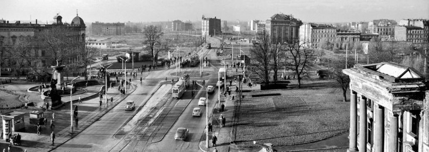 Panorama pl. 1 Maja (dzisiejszego pl. Jana Pawła II) i...